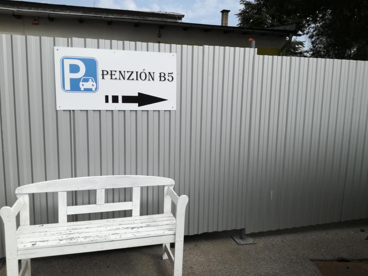 Penzion B5 Кежмарок Екстер'єр фото
